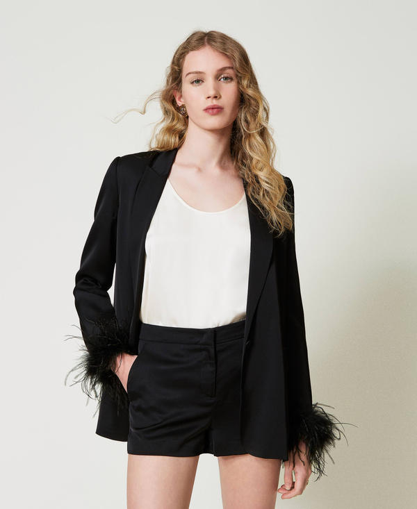 Shorts aus Satin