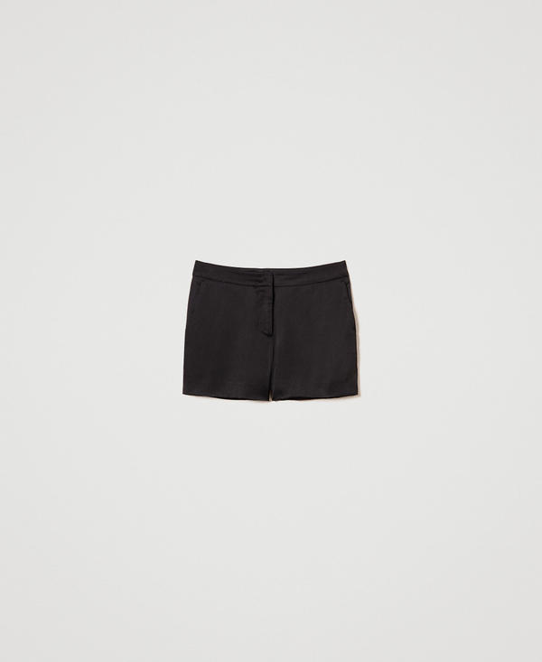 Shorts aus Satin