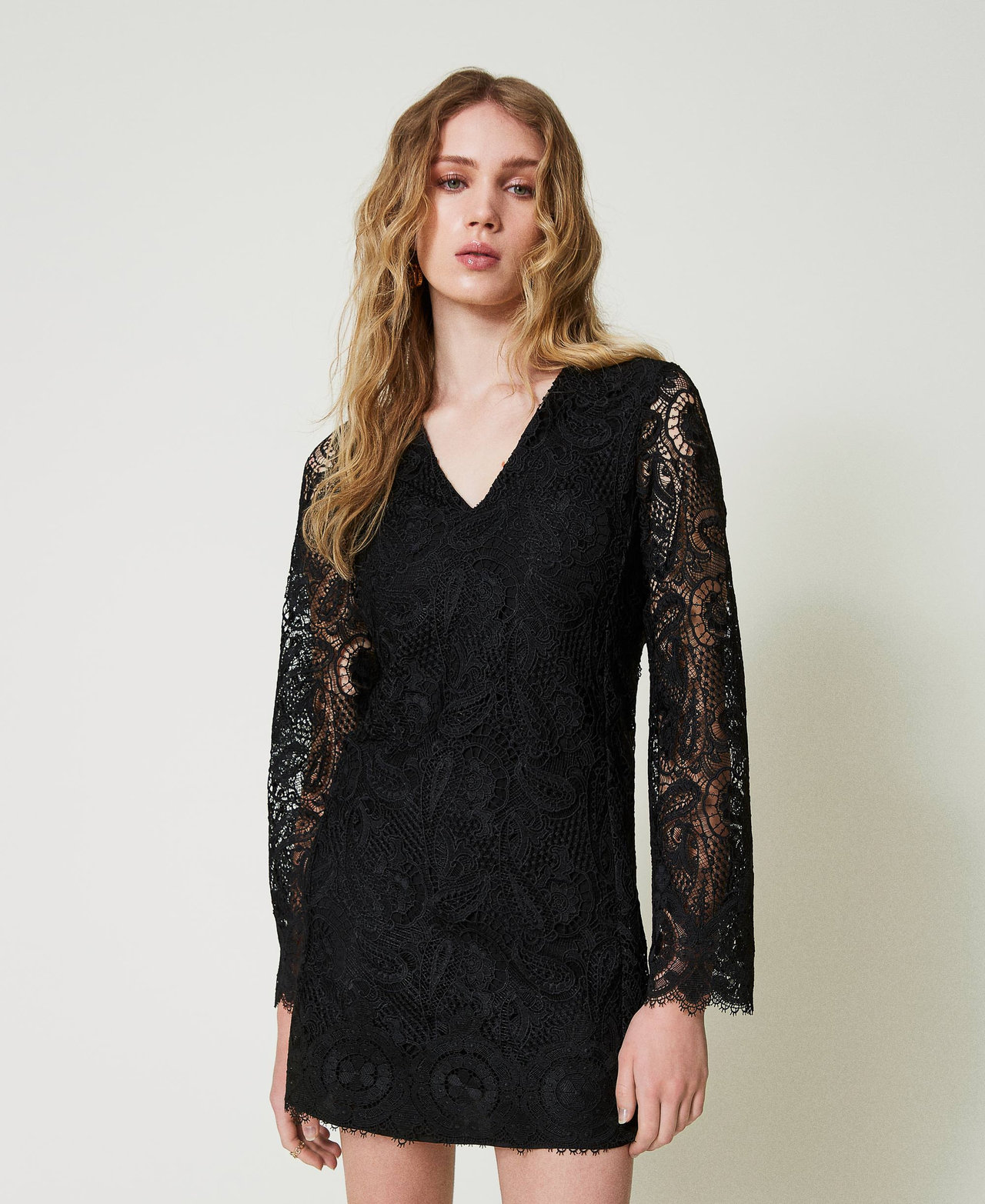 Short macramé lace dress Black Woman 242TP2467_00006_02