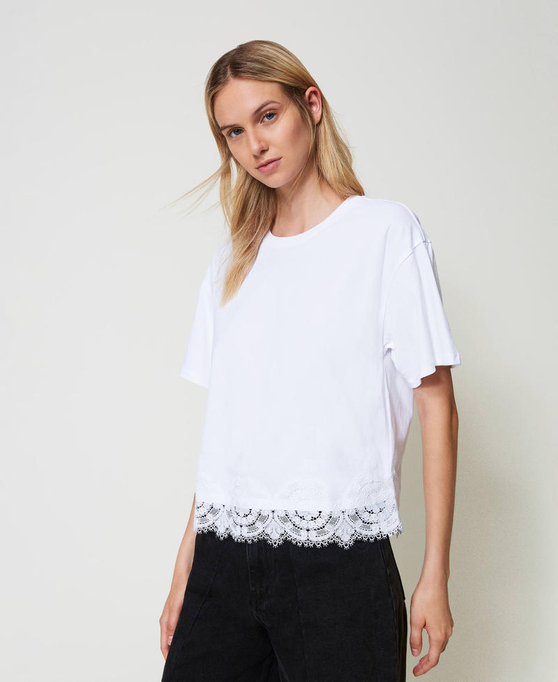 Macramé lace cropped T-shirt Black Woman 242TP2510-02