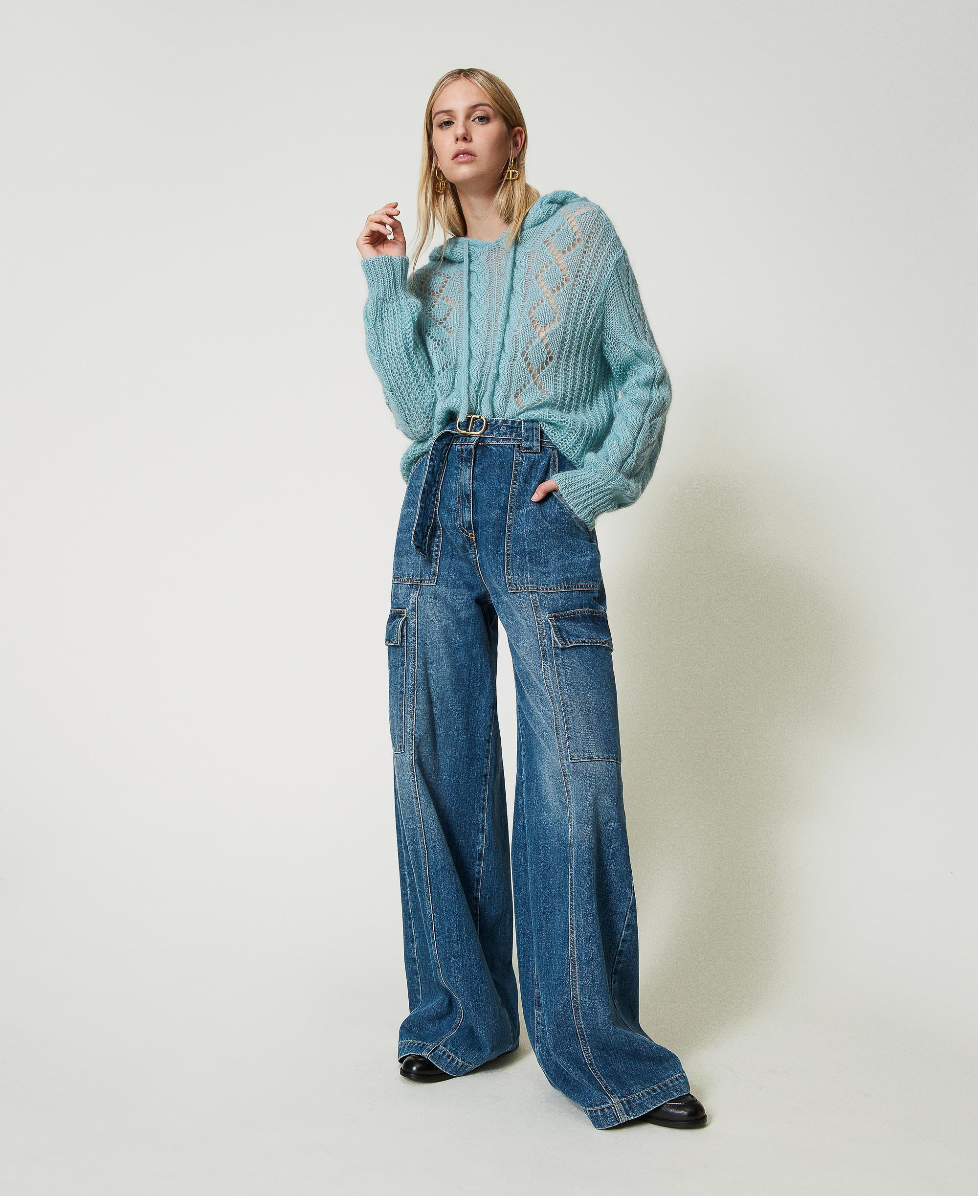 High waist cargo jeans with belt