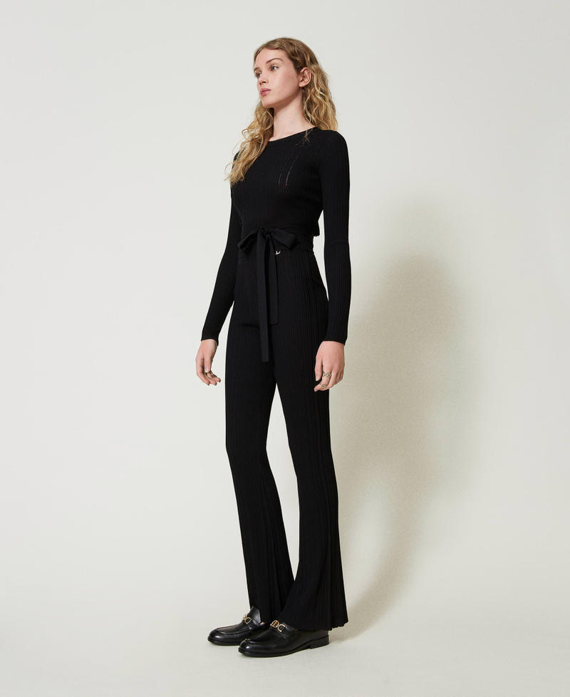 Ribbed knit flared trousers