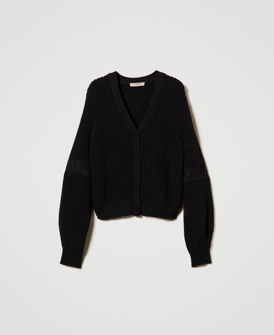 Ribbed cardigan with lace