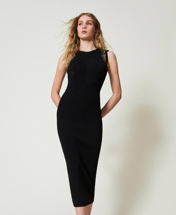 Long knit dress with lace