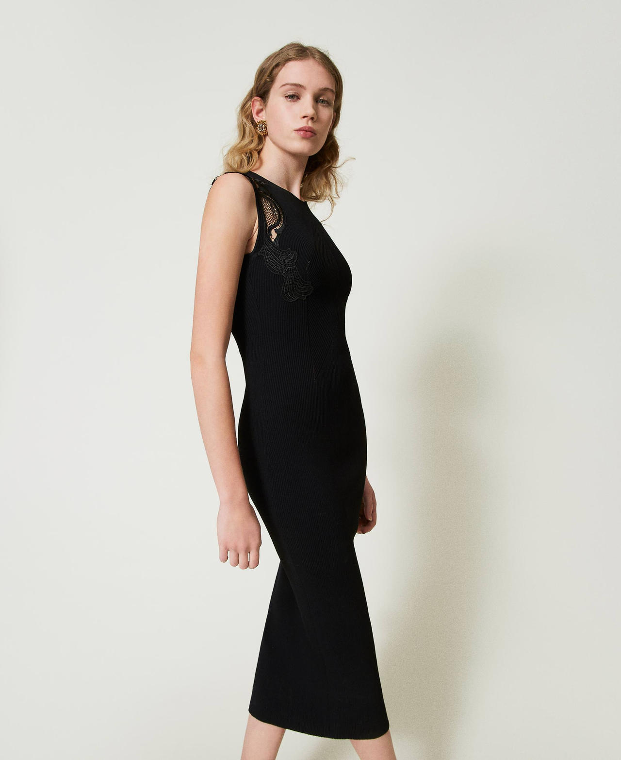 Long knit dress with lace Black Woman 242TP3190_00006_02