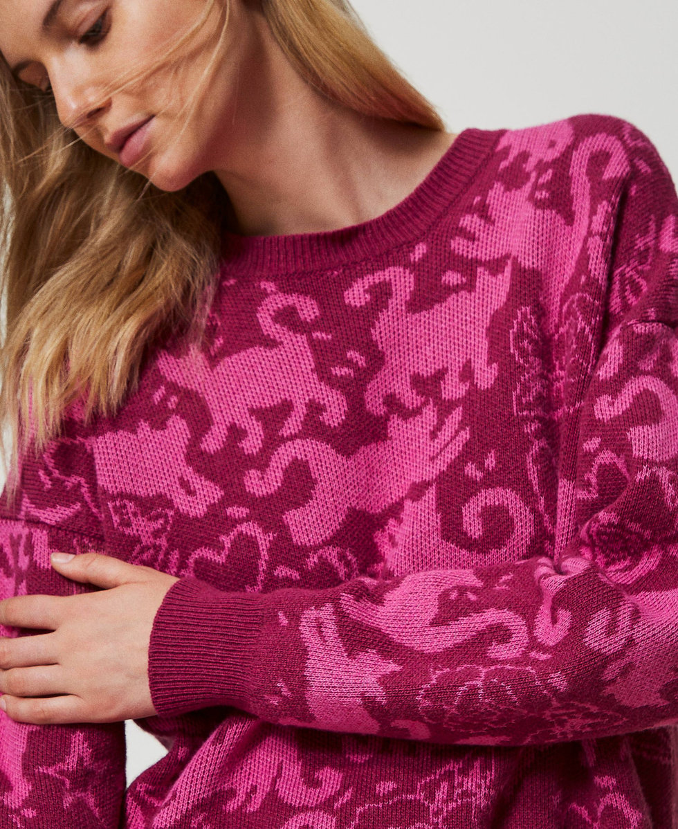 Pull jacquard en fil Treeblend Jacquard Chats Raspberry Radiance/Cone Flower Femme 242TP3400_11886_04