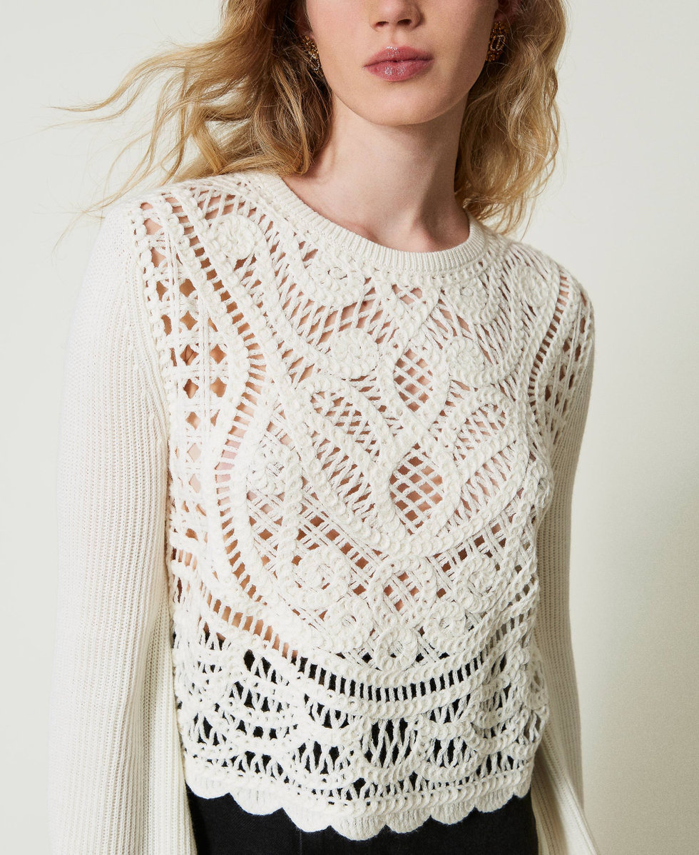 Pullover aus Wollmischung mit H&auml;kelarbeit Wei&szlig; Schnee Frau 242TP3471_00282_01