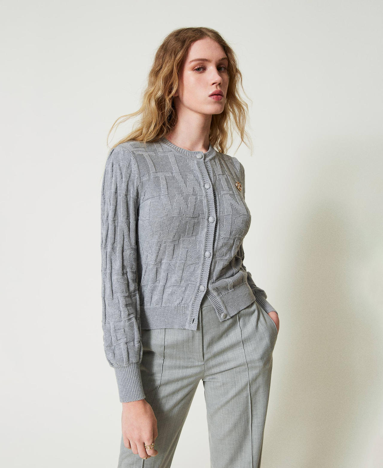 Cardigan aus Baumwolle und Kaschmir mit Logos Warmes Grau-Melange Frau 242TP3602_11759_01