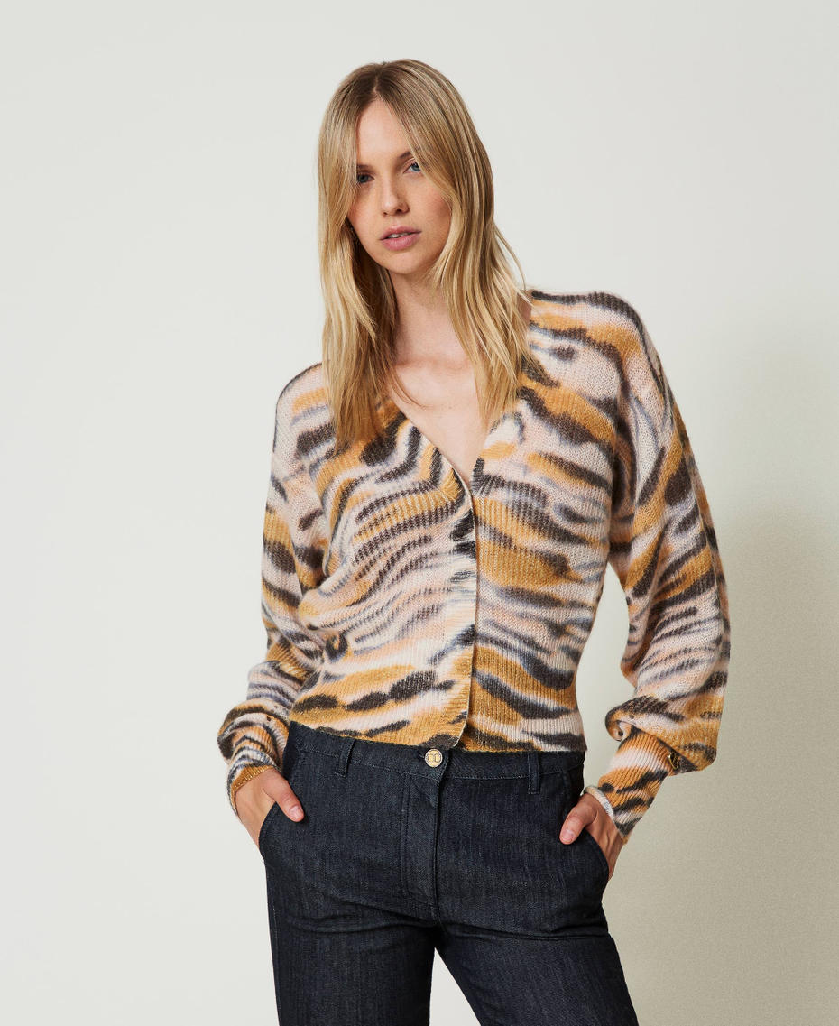 Cardigan doppio uso in lana e alpaca Stampa Tigre Arancio "Tenn&egrave;" / Nero Donna 242TP3633_11825_01