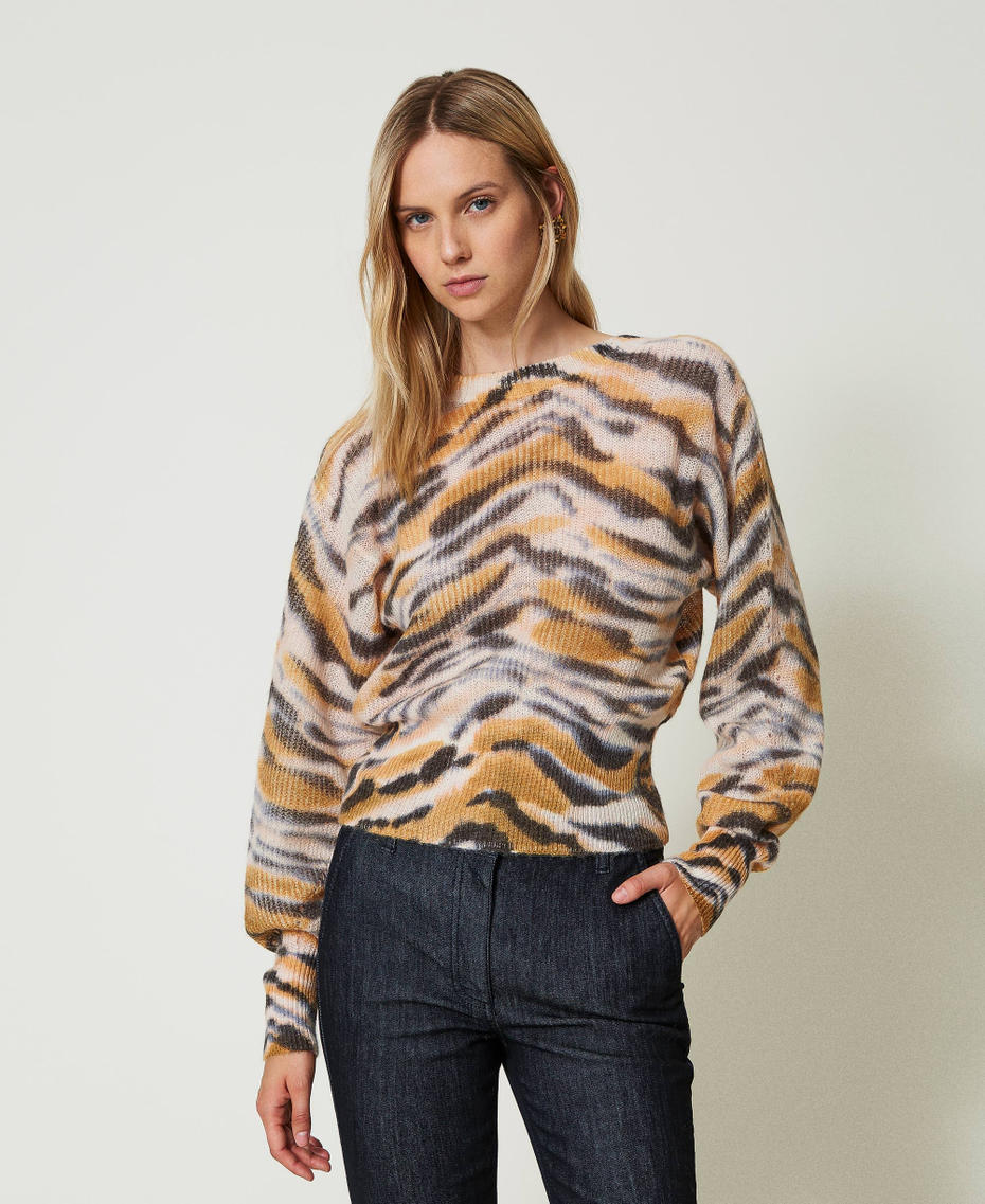 Cardigan doppio uso in lana e alpaca Stampa Tigre Arancio "Tenn&egrave;" / Nero Donna 242TP3633_11825_05