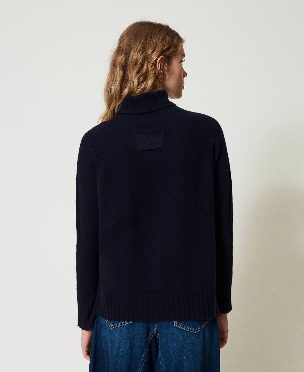 Wool and cashmere blend turtleneck jumper Indigo Woman 242TP3717_00384_03