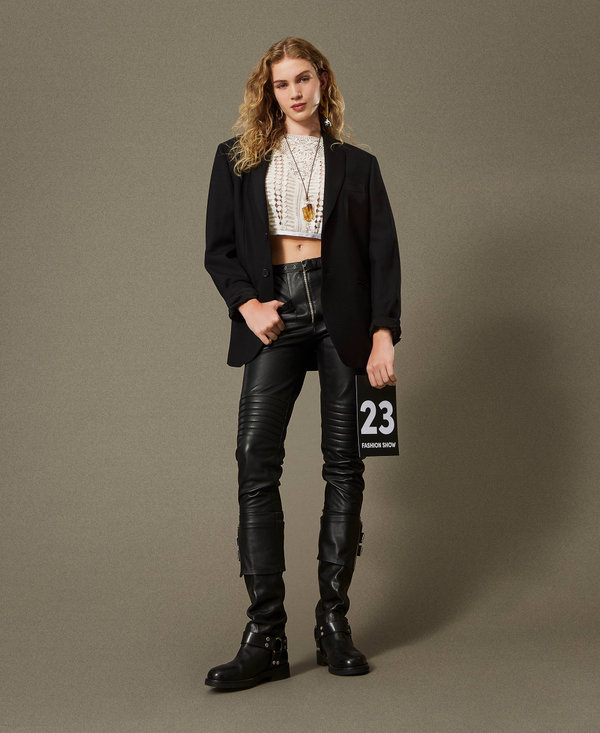 Blazer couture en sergé de laine mélangée