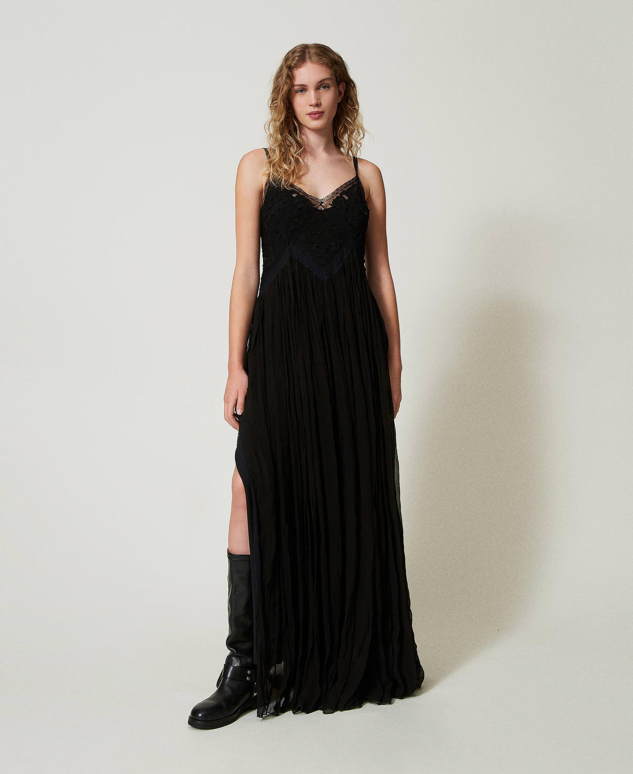 Creponne and tulle long dress Black Woman 242TS2200_00006_02