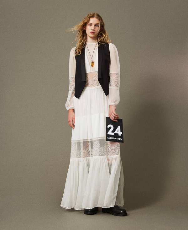 Silk creponne dress with lace