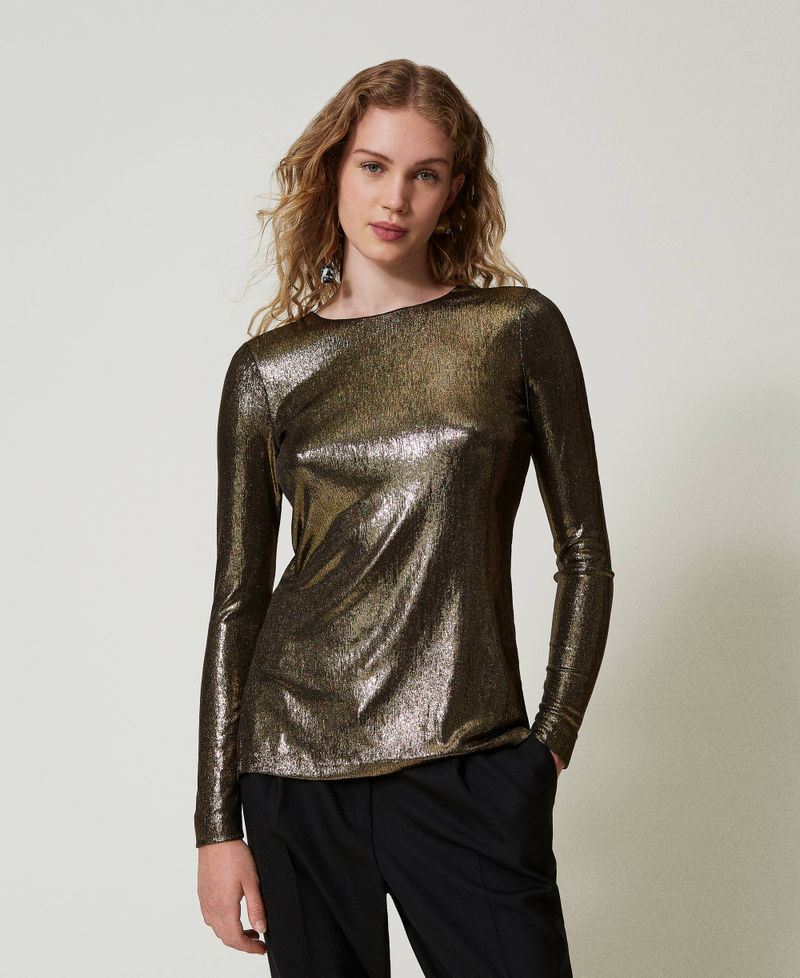 Laminated blouse with knot