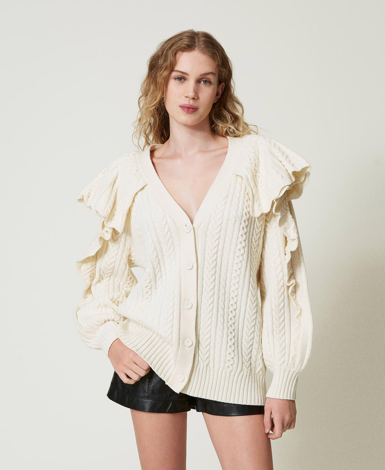 Wool blend cardigan with ruffles