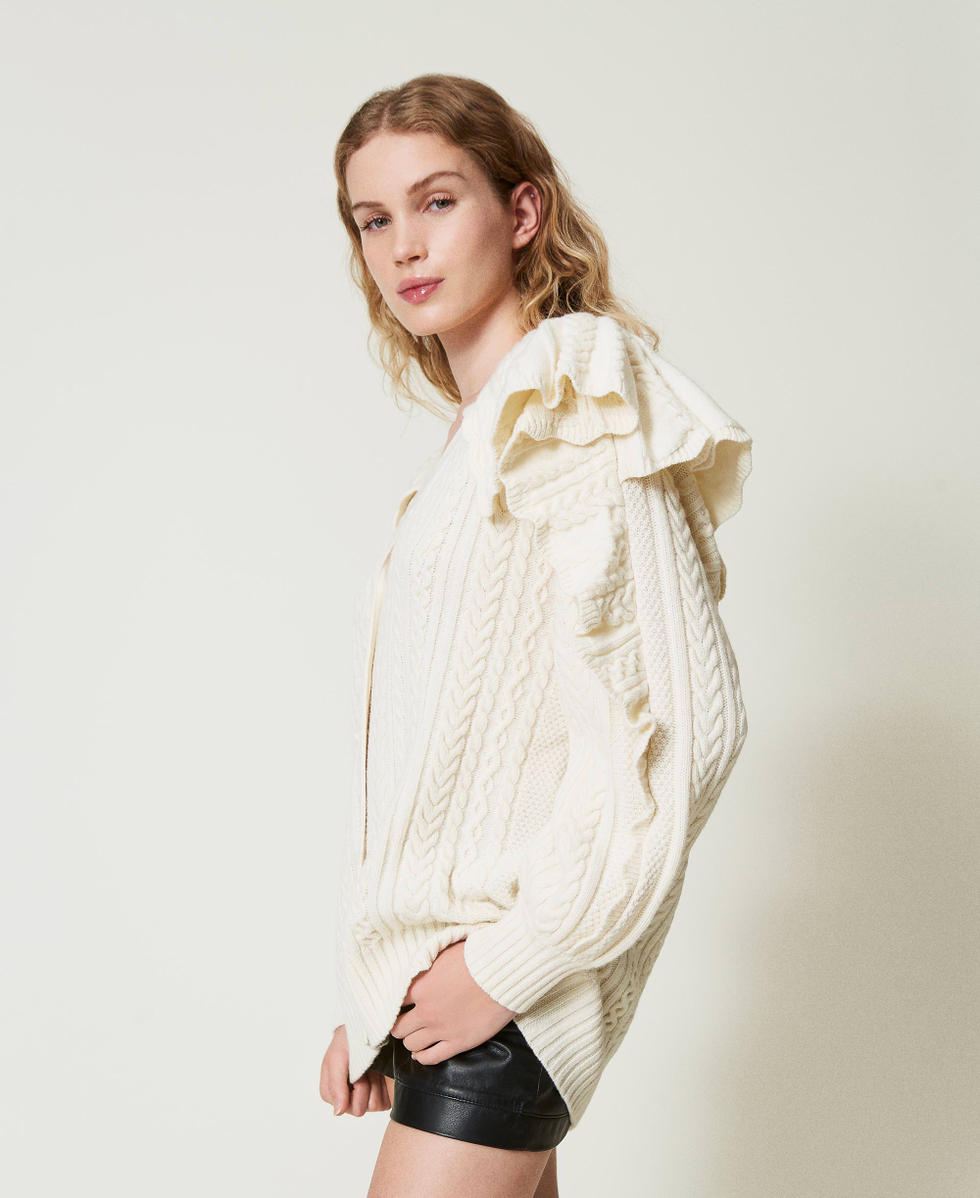Cardigan en laine m&eacute;lang&eacute;e avec volants