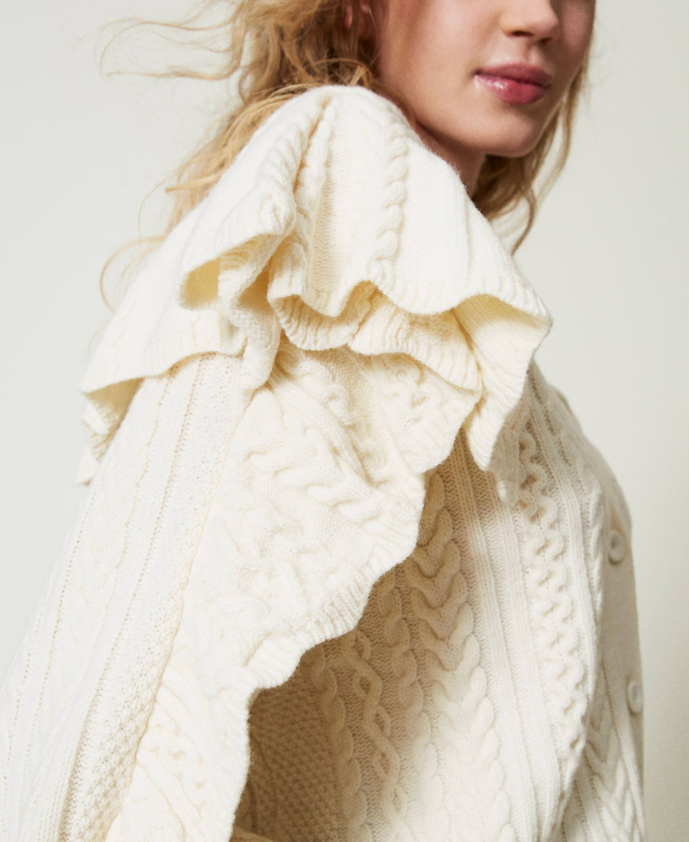 Cardigan en laine m&eacute;lang&eacute;e avec volants