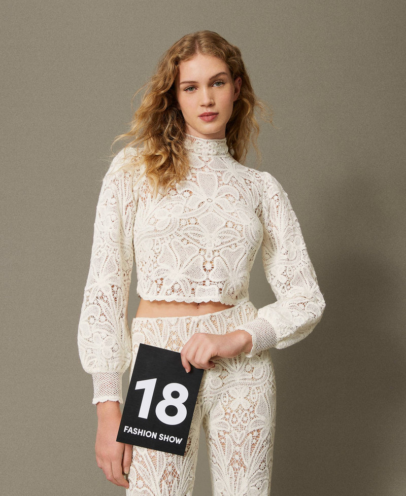Pull boxy en crochet floral Blanc Neige Femme 242TS3140_00282_01