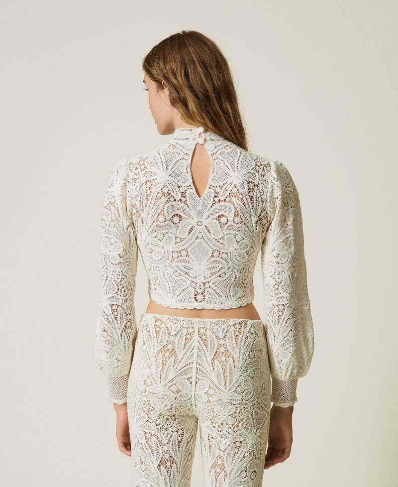 Pull boxy en crochet floral Blanc Neige Femme 242TS3140_00282_04