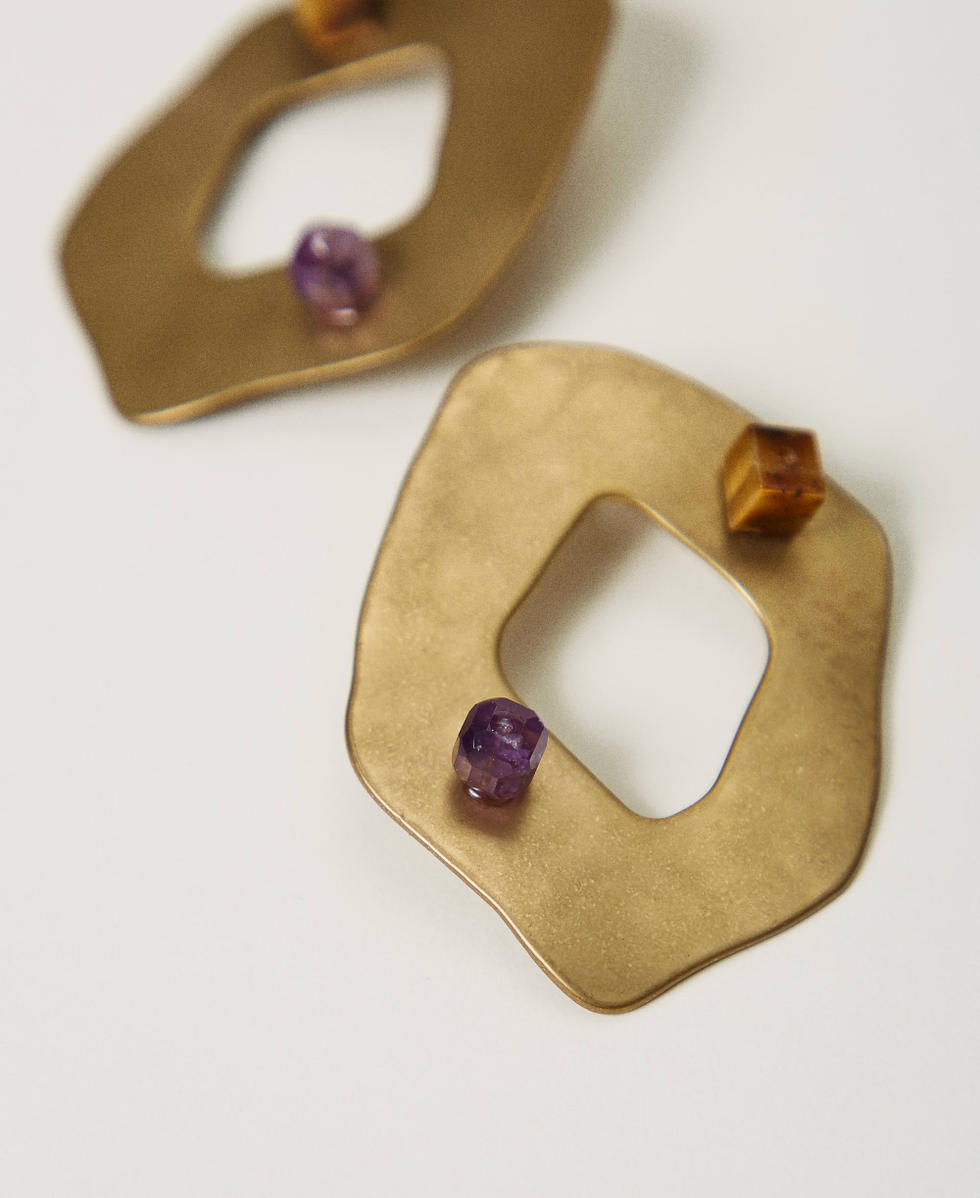 Metal oval earring