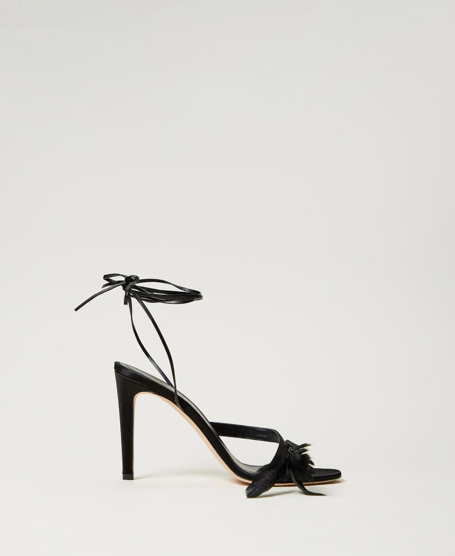 Sandali con lacci e piume Nero Donna 242TST012_00006_S0