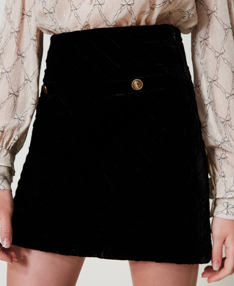 Black velvet skirt quilt hot sale