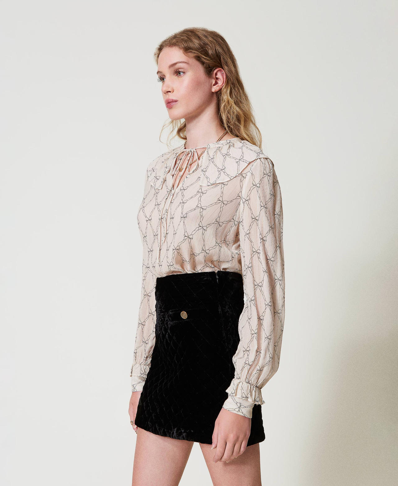 Creponne blouse with bow print White Cream / Black Bow Print Woman 242TT2441_12048_02