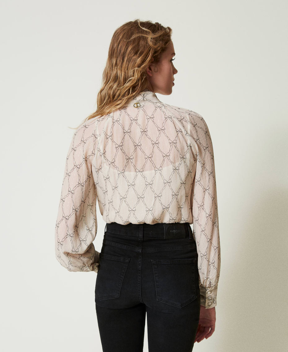 Camisa de crep&eacute; con estampado de lazos Estampado Lazos Blanco &laquo;White Cream&raquo; / Negro Mujer 242TT2442_12048_03