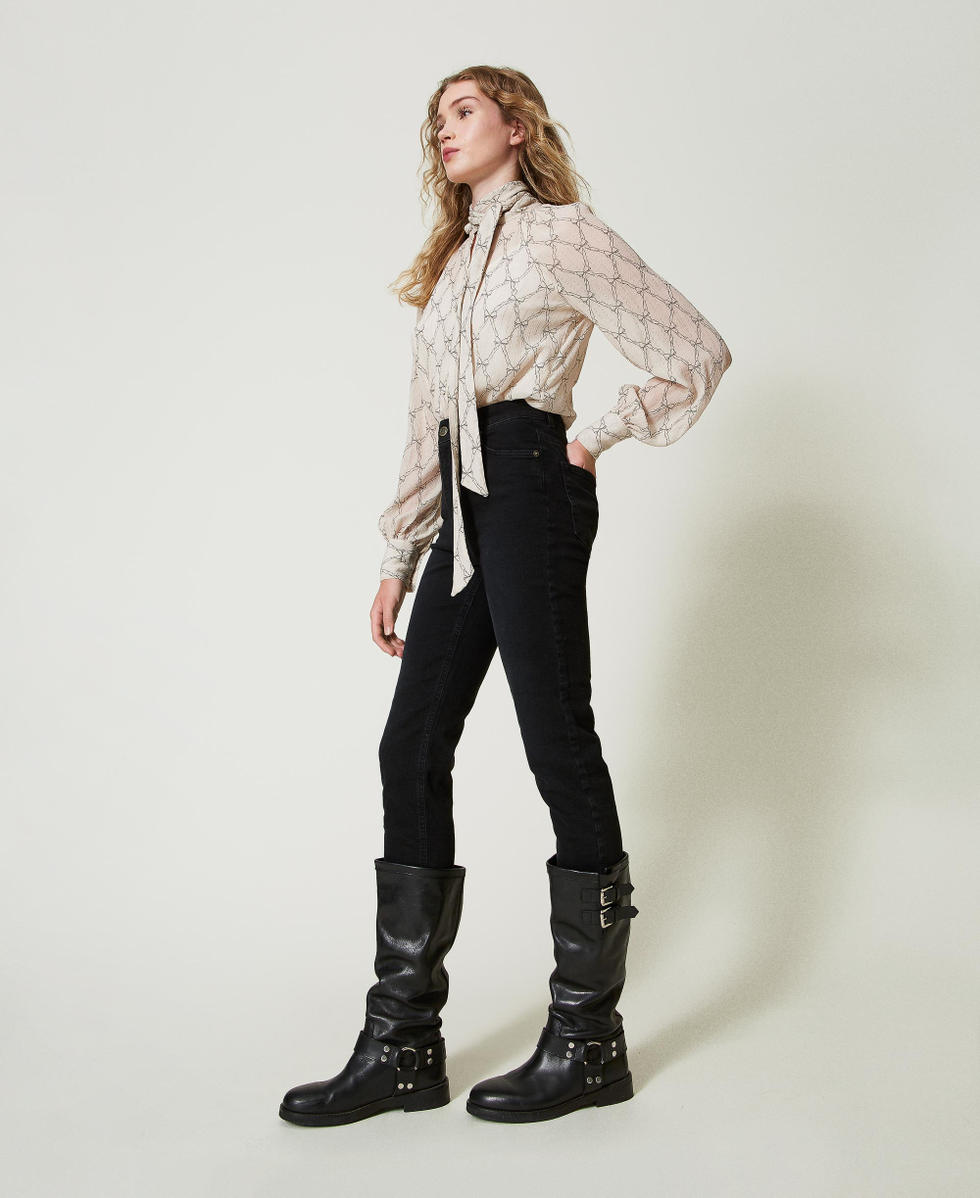 Jean slim avec cinq poches