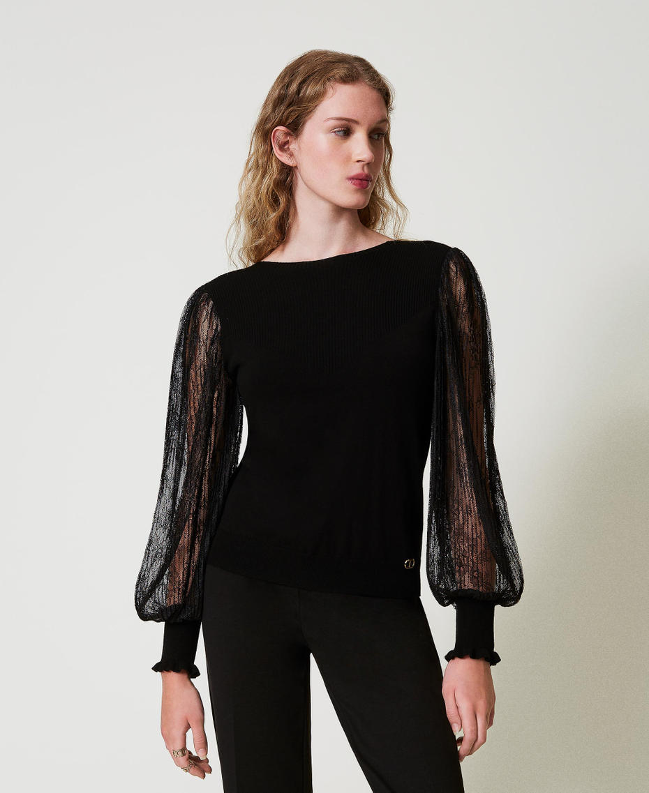 Pull double usage avec manches en dentelle Noir Femme 242TT3162_00006_05