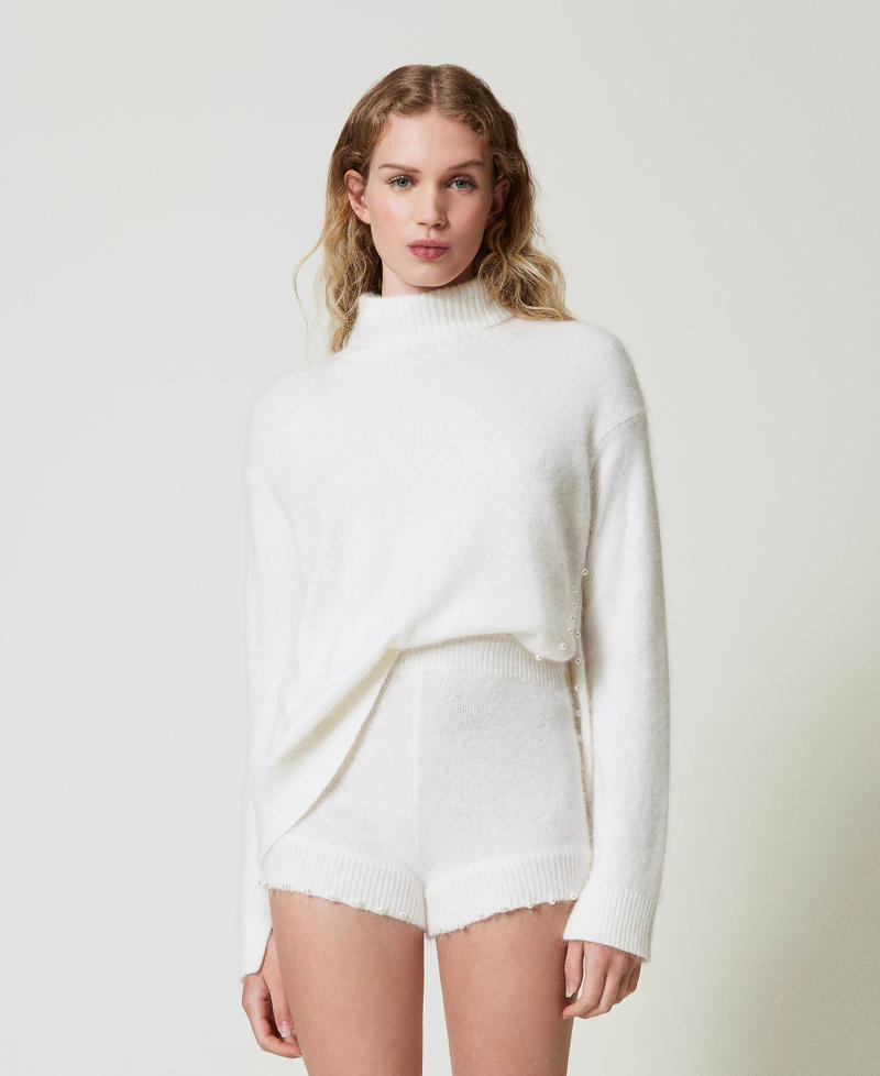 Angora blend knit shorts with pearls White Snow Woman 242TT3293_00282_01