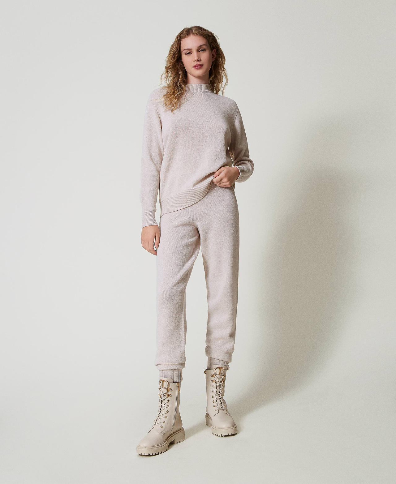 Strick-Joggers aus Wolle-Lurex-Mischung Zweifarbig Schneewei&szlig; / Goldenes Lurex Frau 242TT3481_12068_01