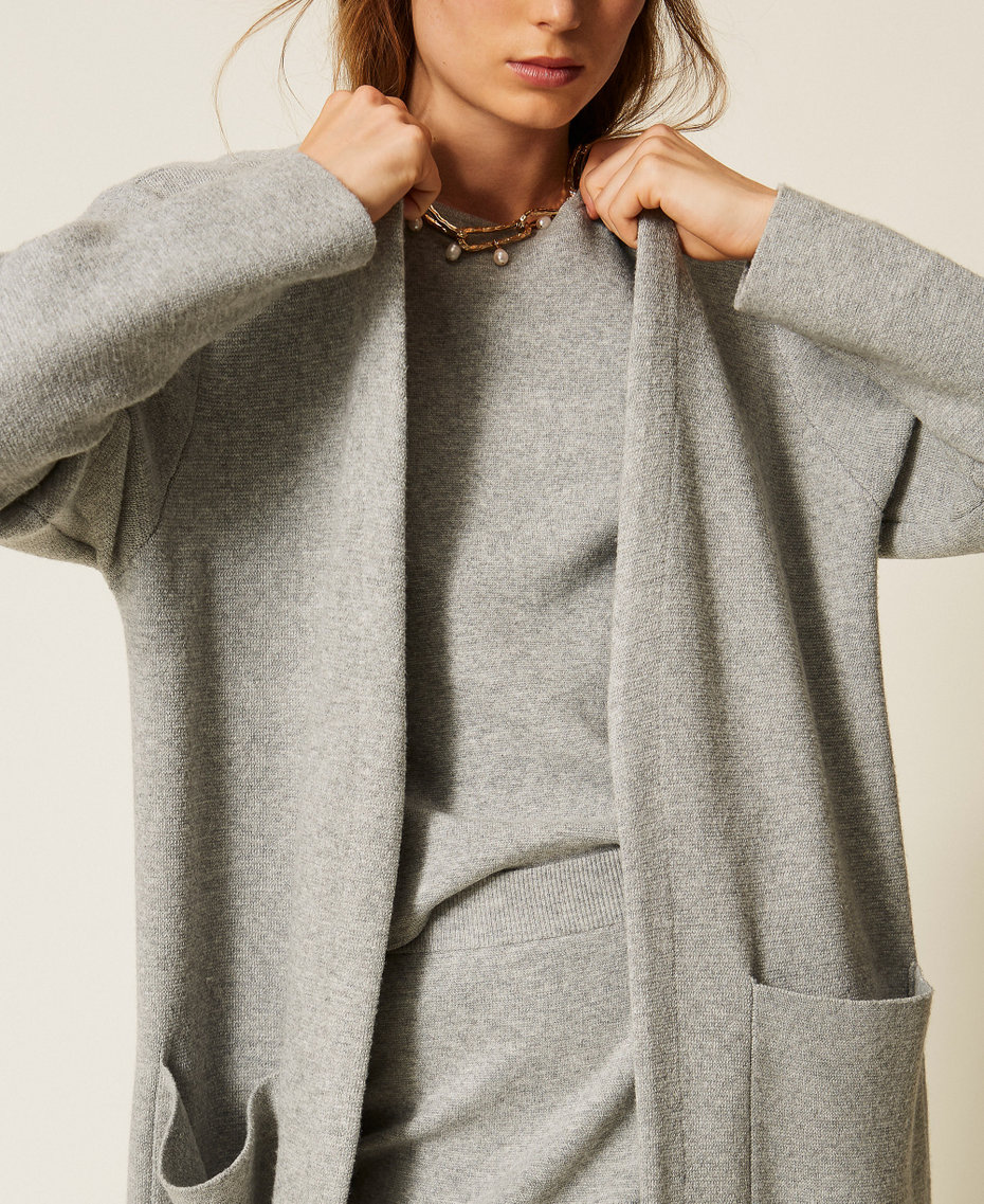 Maxi cardigan with pockets Light Grey Melange Woman 262LI3ABB_12837_05