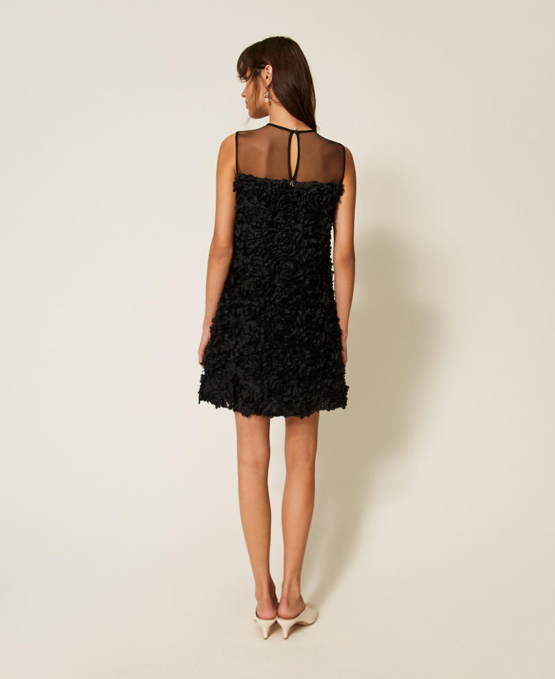 Krótka sukienka z tiulu z kwiatami Czarny Kobieta 261AP2230_00006_03