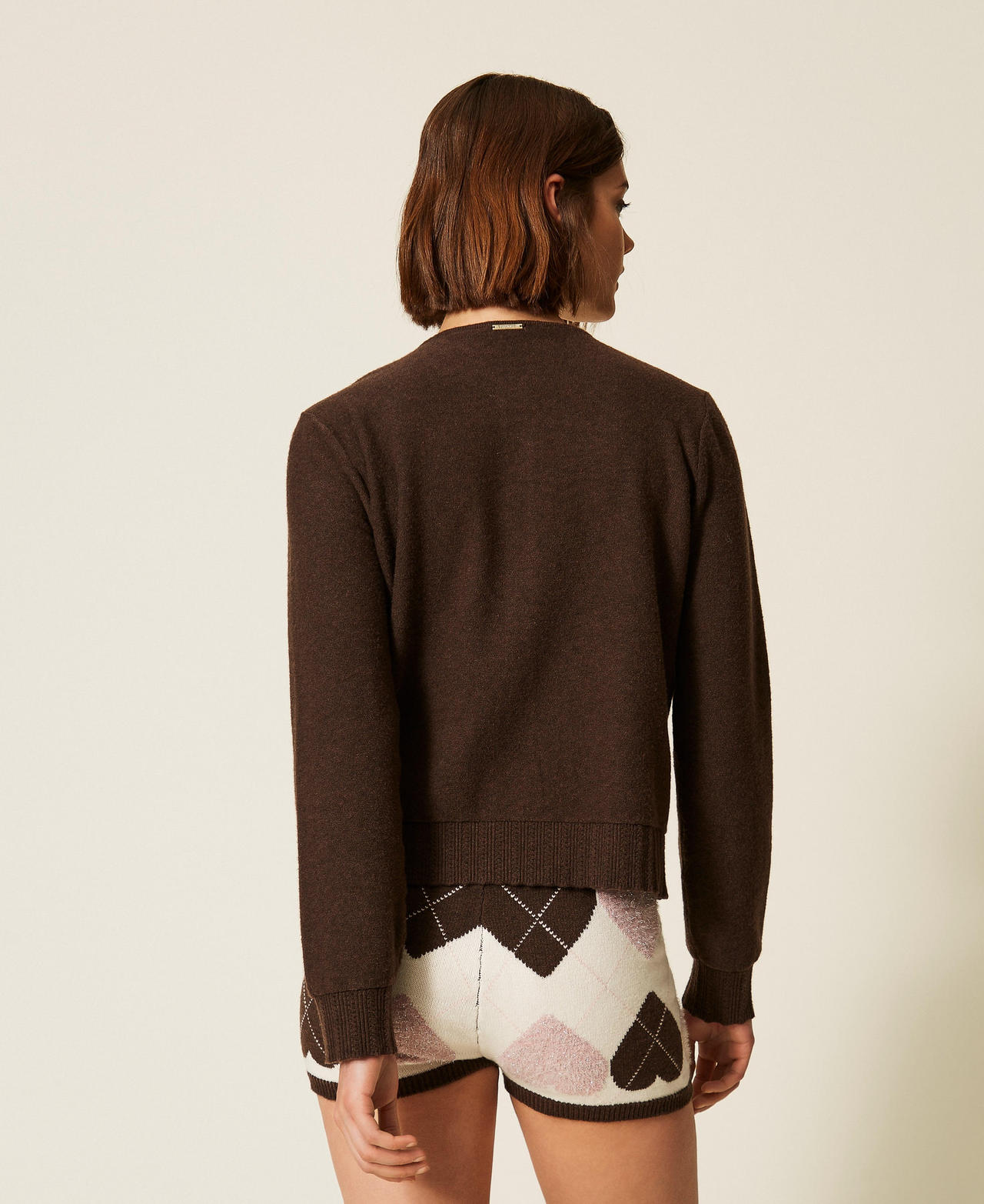 Cardigan with enamelled button Mocha Woman 262LI3BCC_13677_03
