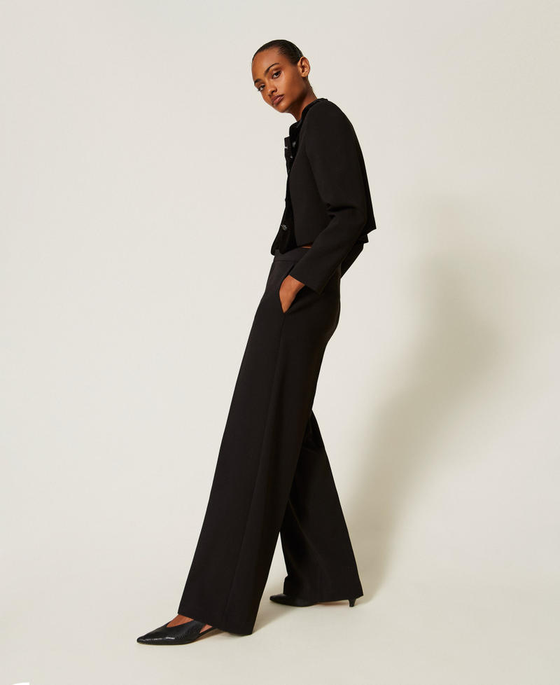 Pantaloni dritti in cr&ecirc;pe Nero Donna 262TT2423_00006_02