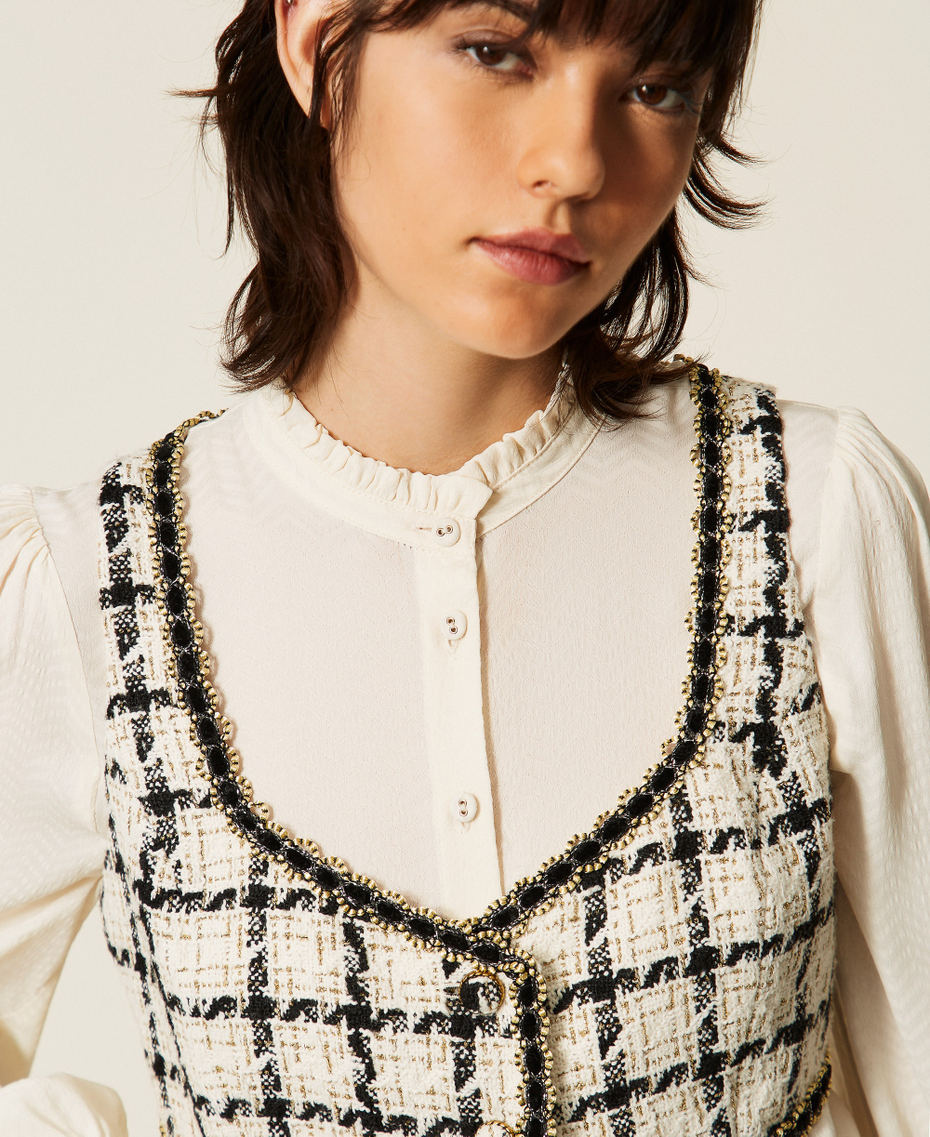 Top corto in boucl&eacute; a fantasia check Boucl&egrave; Check Giglio / Nero / Oro Donna 262TP2753_13859_04