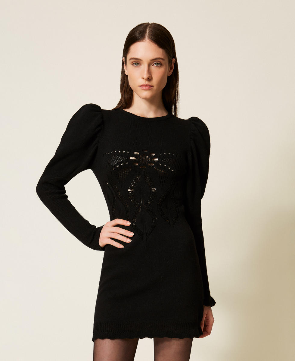 Abito corto in maglia con crochet Nero Donna 252TS3382_00006_01