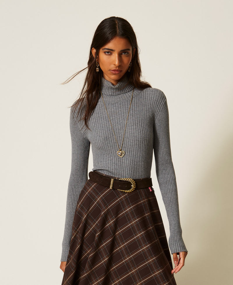 Figurbetonter Rollkragenpullover Mittelgrau-Melange Frau 262AT3130_12838_01