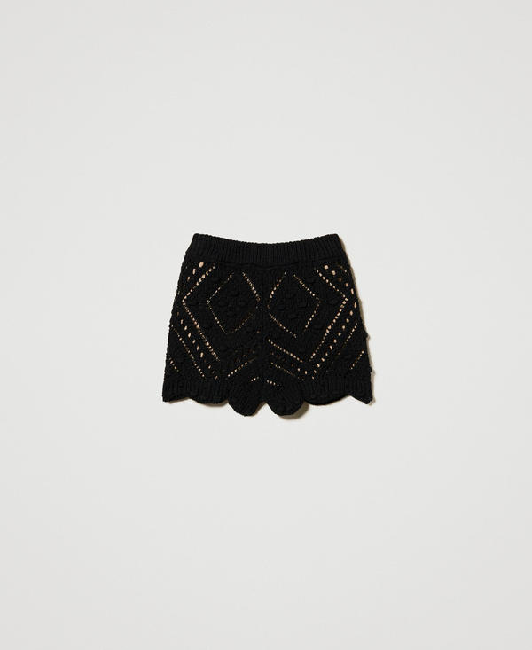 Shorts in maglia traforata