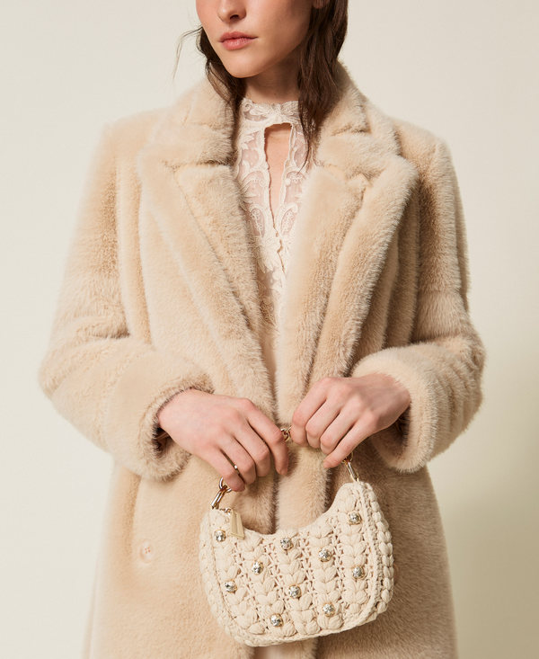 Borsa 'Croissant' in maglia crochet