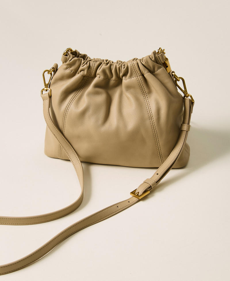 Umh&auml;ngetasche aus Leder mit Raffung Khaki Frau 262TD8181_13165_03