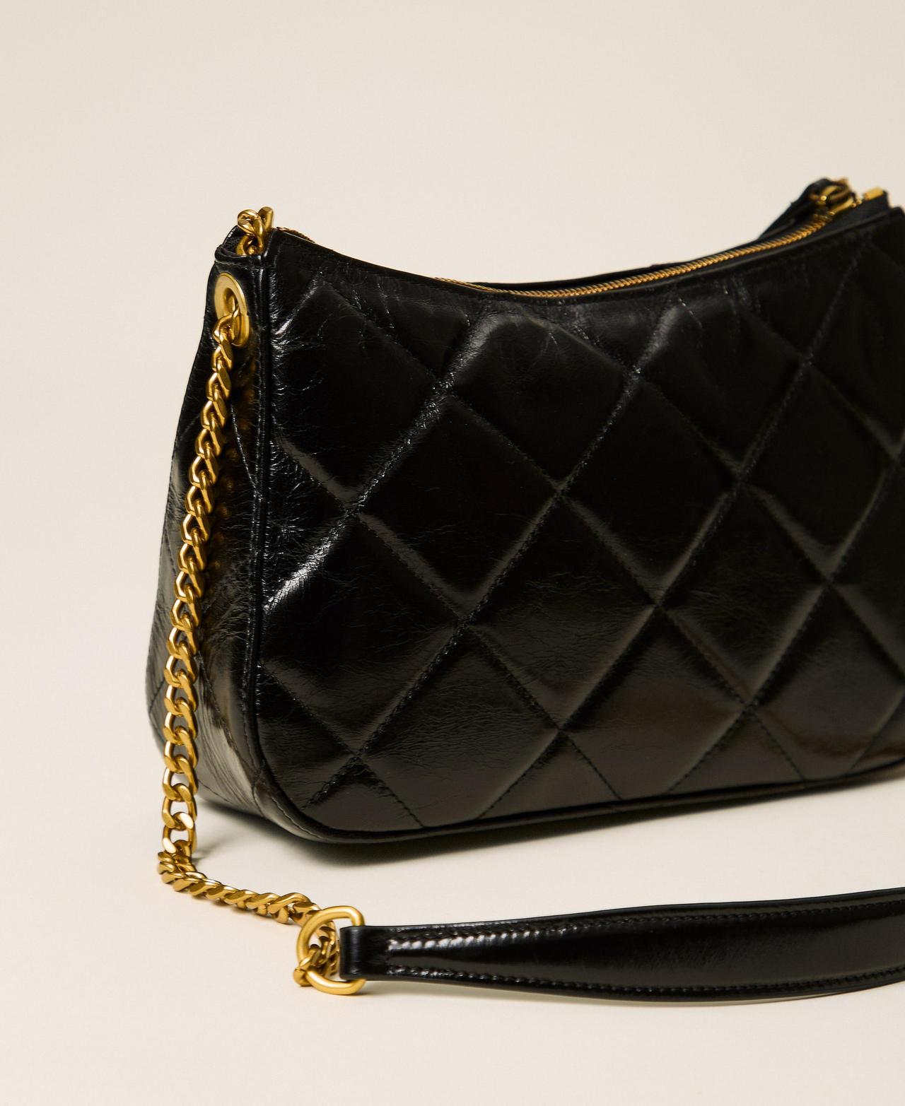 Medium Liliane quilted leather bag Black Woman 262TD8151_00006_03