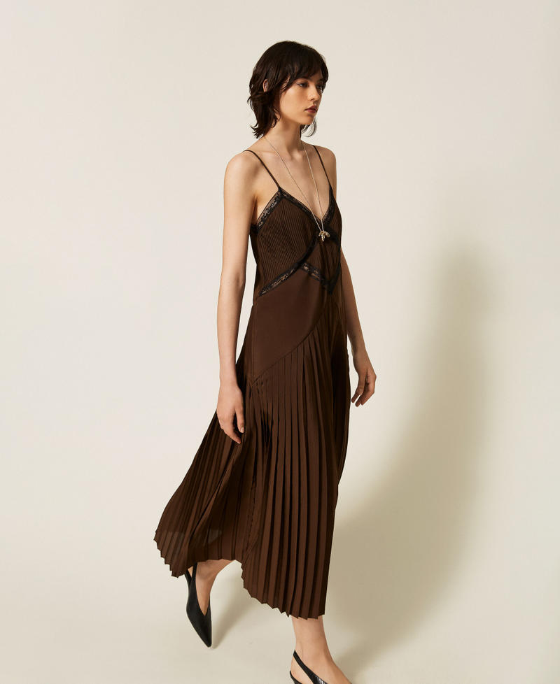 Cr&ecirc;pe de Chine and lace long dress Two-tone Darkness Brown/Black Woman 262TP2060_13853_02