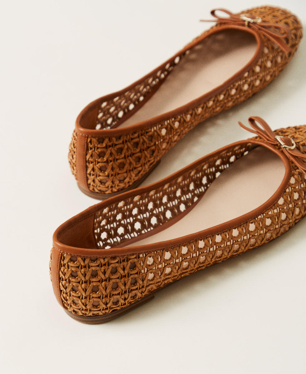 Ballet flats with a woven upper and bow Camel Woman 251TGT030_00044_03