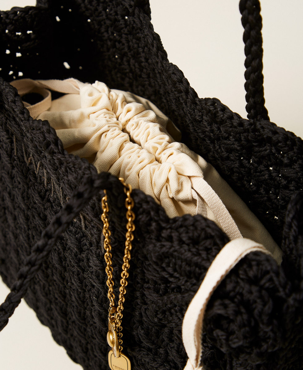 Bolso shopper de ganchillo con charms Negro Mujer 261TB7510_00006_04