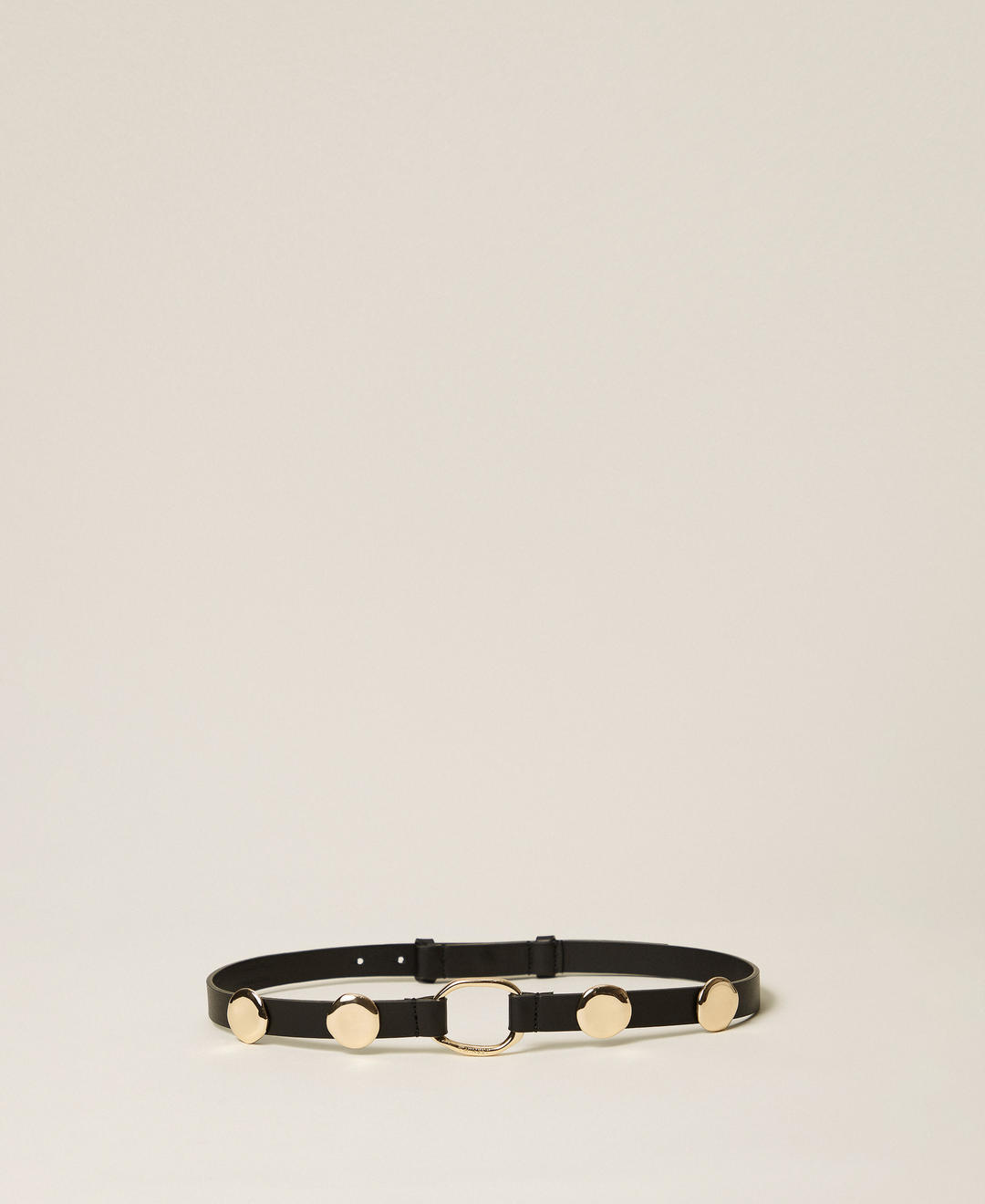 Ceinture avec anneaux et cabochons