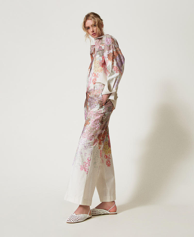 MYFO Cropped-Hose mit Blumenmotiv Summer Sand Camouflower Frau 251AQ2082_12416_02