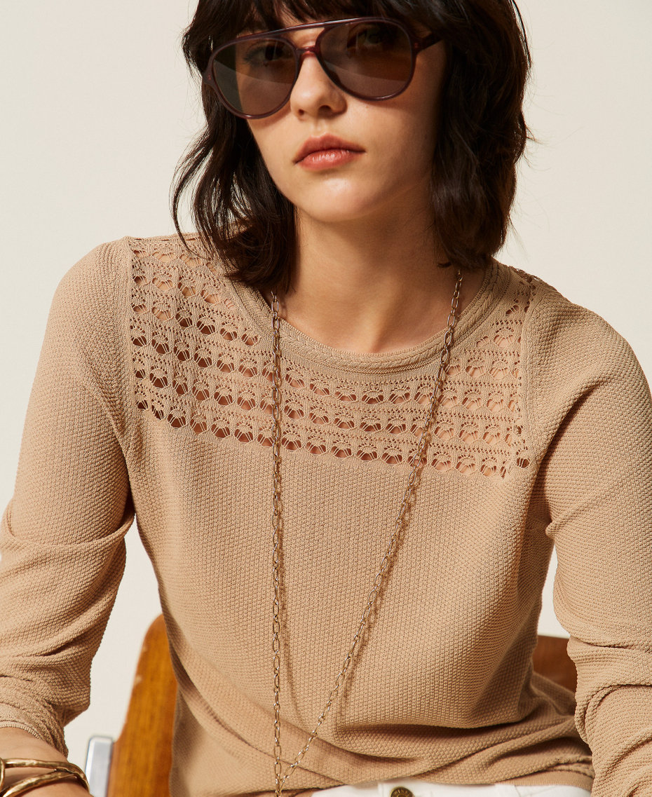 Rundhalspullover mit Zopfmuster Nougat Beige Frau 262TP3Q21_00519_PD